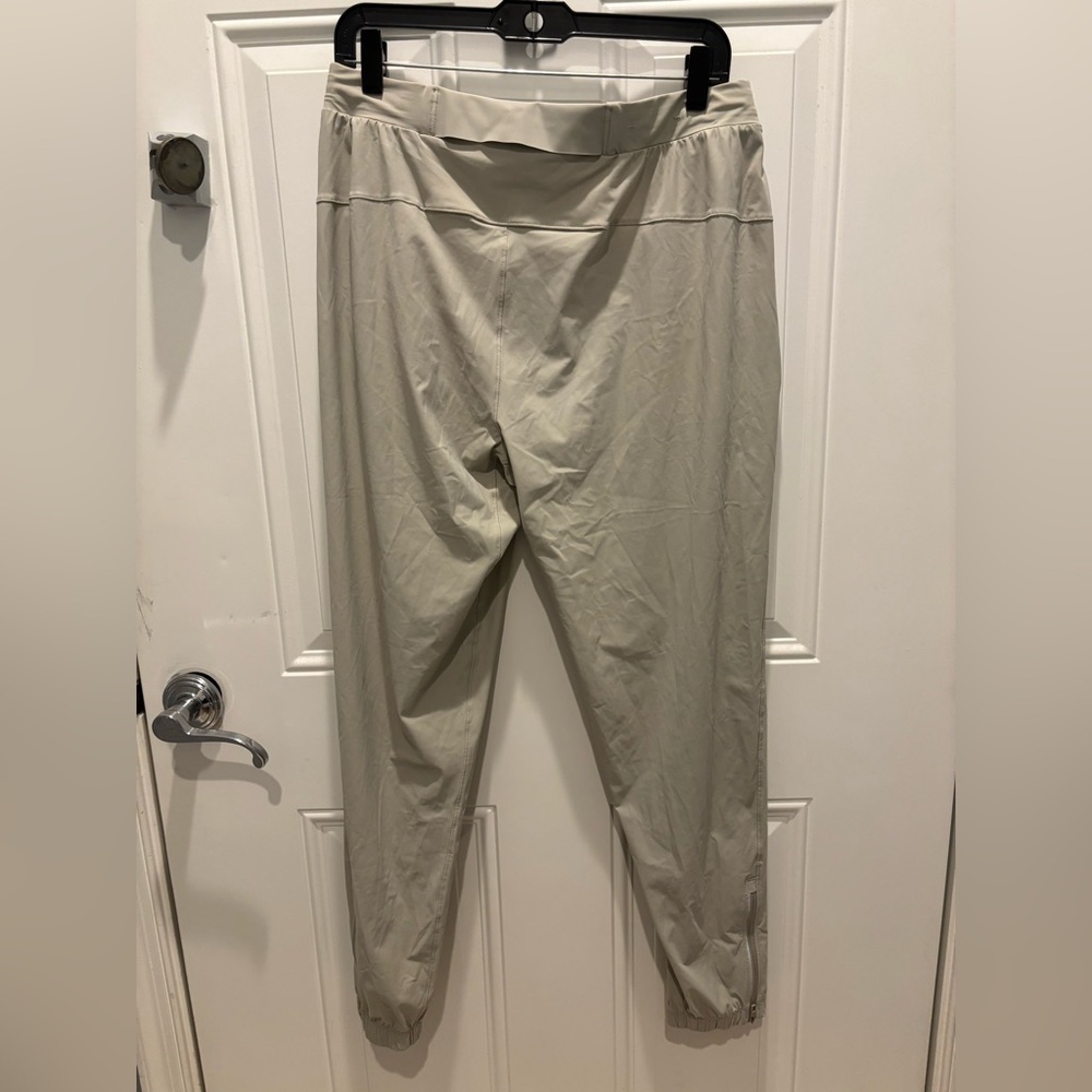 Lululemon Men's Surge Jogger *29" - Picture 4 of 6
